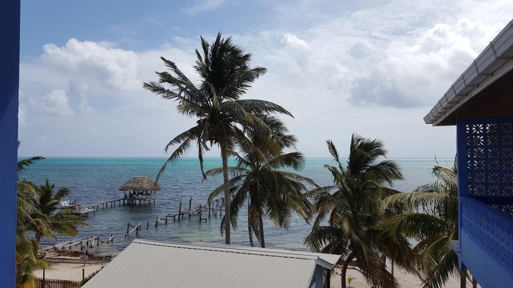 Anchorage Beach Resort Caye Caulker Extérieur photo
