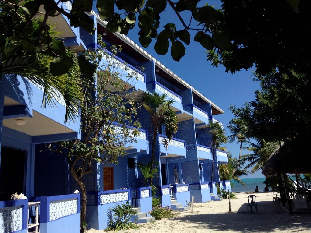 Anchorage Beach Resort Caye Caulker Extérieur photo